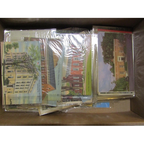 51 - POSTCARDS - United States: Nice unused collection in a shoebox of US post office buildings from arou... 