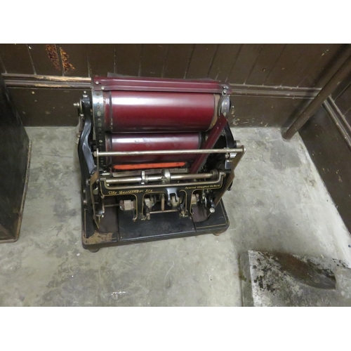 389 - Antique Gestetner Copier