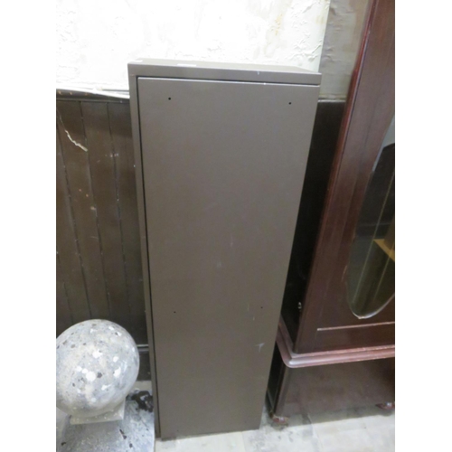 390 - Metal Gun Cabinet With Keys