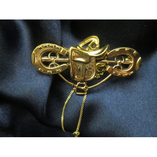 98 - 9ct Gold Chain and Brooch