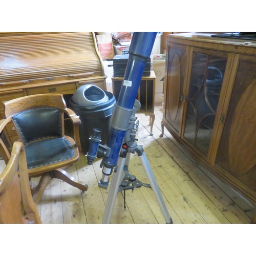 392 - Skylux Telescope on Tripod Stand