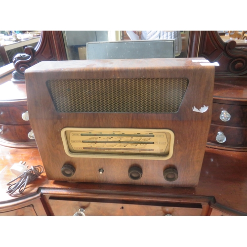 407 - Vintage Masteradio Radio