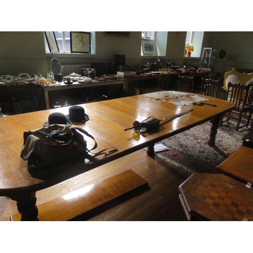 377 - Light Oak Wind out Dining Table with six leaves