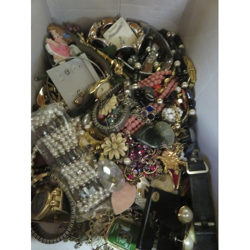 178 - Box of  jewellery and watches