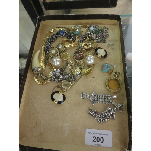 200 - Tray of signed Vintage Jewellery etc.