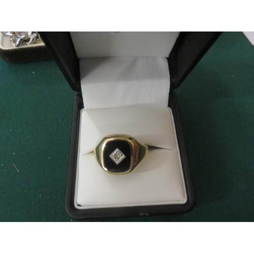 66 - Gents 9ct. Gold Dress Ring