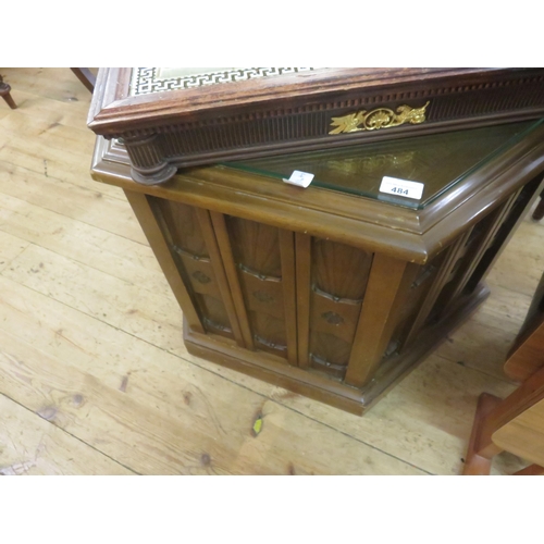 484 - Hexagonal Occasional Table With Glass Top