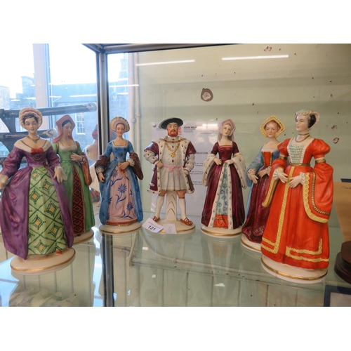 121 - Henry VIII and 6 Wives Figures