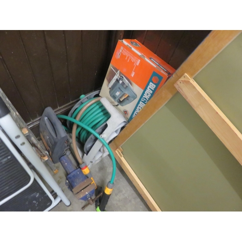 390 - Garden Hose on Reel, Vice, Battery Charger, Ladders and boxed Black & Decker Jigsaw