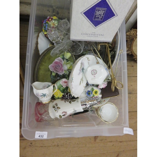 432 - Box of Bric-a-brac