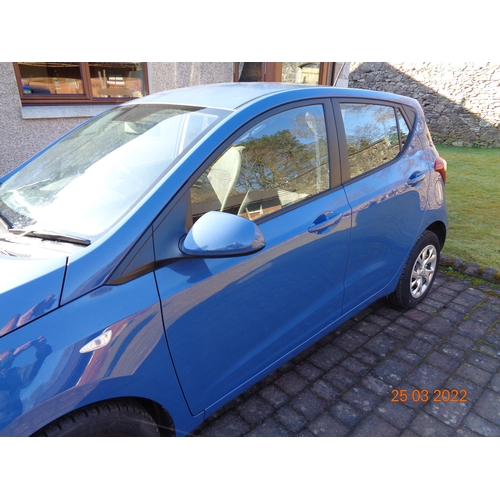 421 - Hyundai i10, Reg. No. ST17 RDZ, automatic. Four door. 3,385 miles.