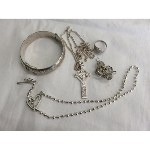 71 - Mixed quantity of Silver Jewellery and a  Gucci Necklace. 65.8g