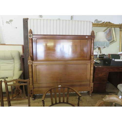 494 - Victorian Double Bed