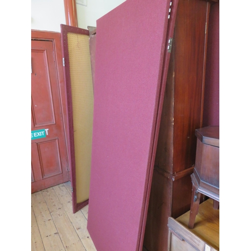 528 - Small lot of Dividing Screens