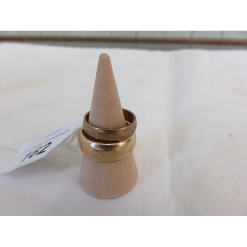 162 - Two 9ct Gold Wedding Bands 10g