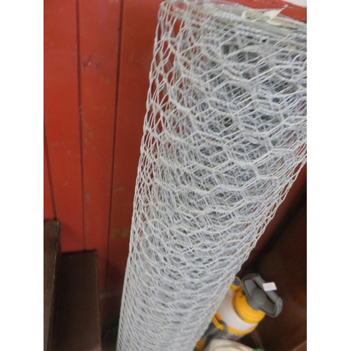 493 - Large Roll of Chicken Wire