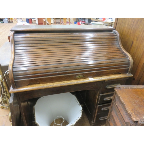 433 - Oak Single Pedestal Roll Top Desk.