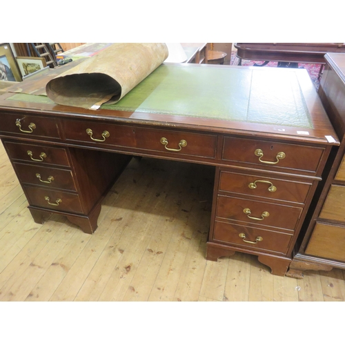 415 - Mahogany Double Pedestal Partners Type Oak Desk