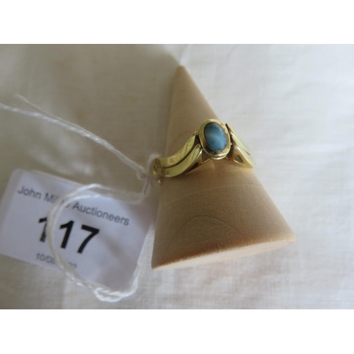 117 - 18ct Gold Turquoise Type Reversible Ring.