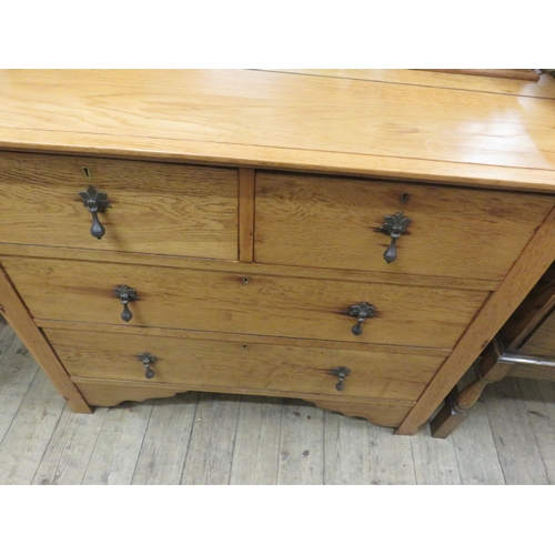 439 - Chest of two long and two short drawers