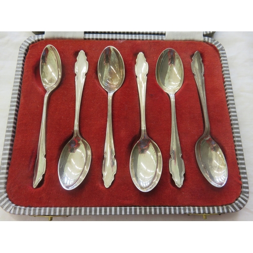 98 - Cased Set of Six Sheffield Silver Teaspoons