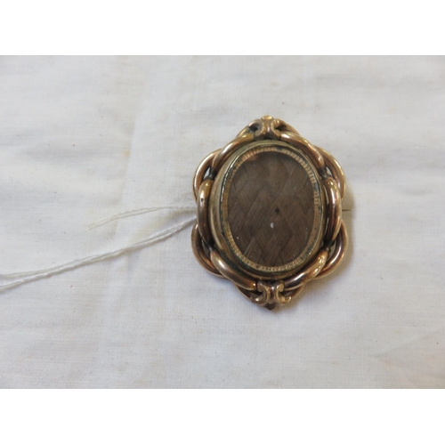 106 - Victorian Mourning Brooch