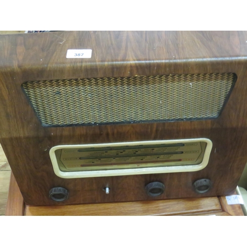 387 - Vintage Radio