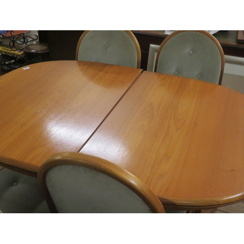 409 - Modern Dining Table with Four Chairs and Two Carvers