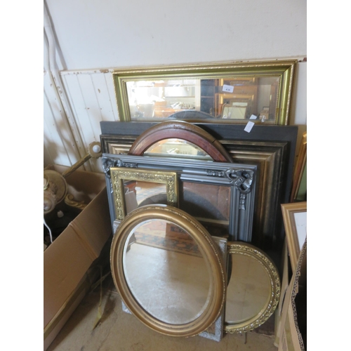 436 - Large quantity of various Mirrors