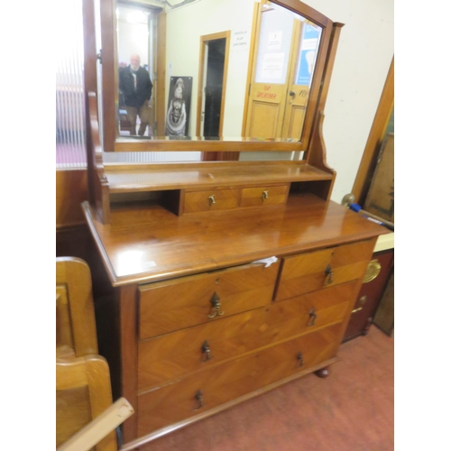 462 - Oak Dressing Chest