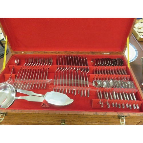 205 - Canteen of Cutlery