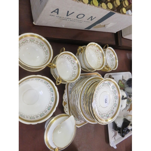 194 - Quantity of Shelley Tea ware