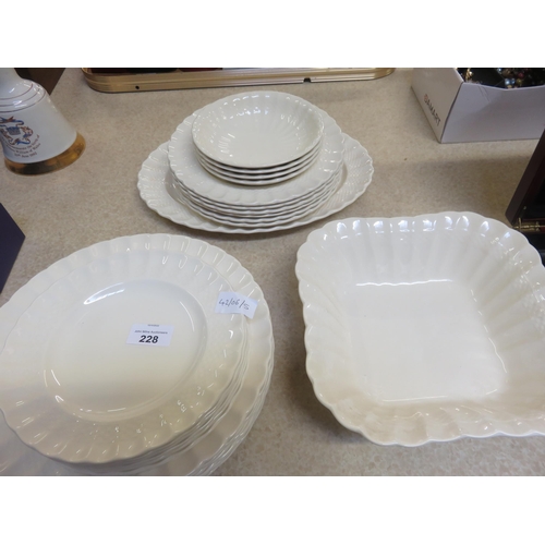 228 - Quantity of Spode Chelsea Wicker dinnerware