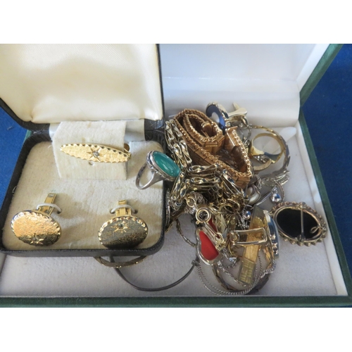 73 - Mixed Lot of Silver, Gilt Metal and Other Jewellery