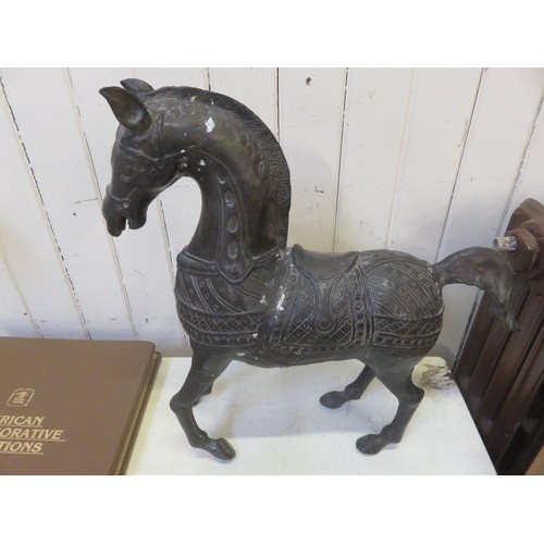 187 - Large metal horse statue 