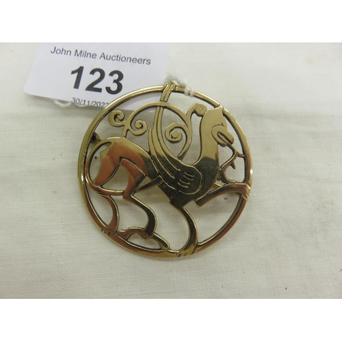 123 - 9ct Gold Shetland Brooch - 11.12 grams