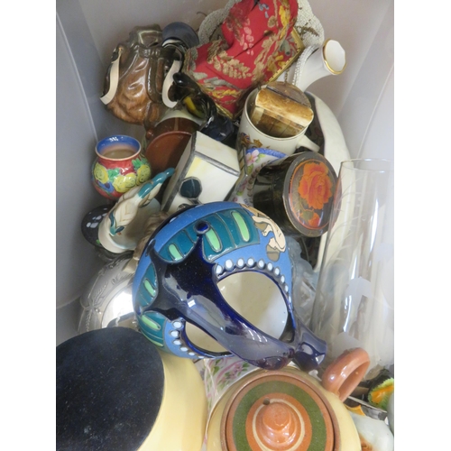 241 - Box of bric-a-brac