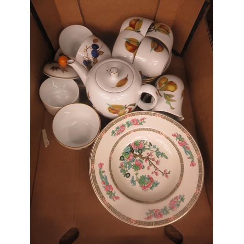 317 - Box with Royal Worcester Tea Set and Wedgwood Bowls