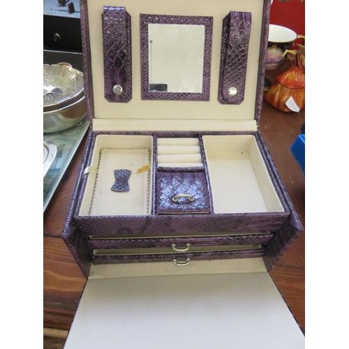 373 - Crocodile Style Jewellery Box