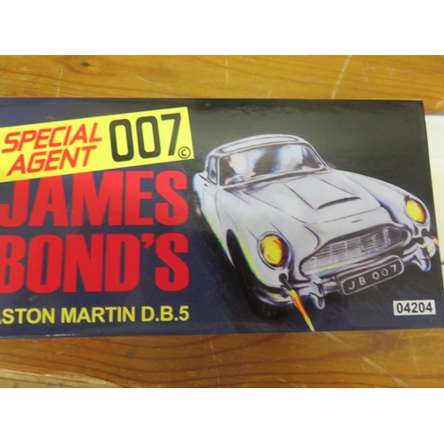 161 - Boxed Dinky James Bond Aston DB5