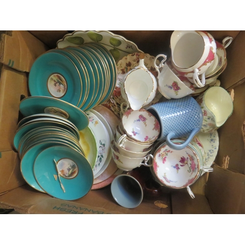 282 - Box of mixed Tea Ware