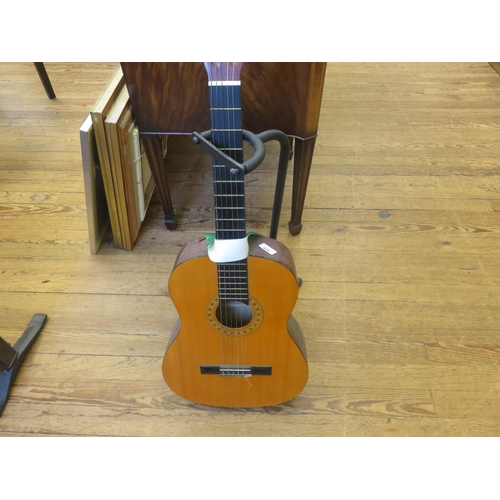 418 - Hohner Acoustic Guitar