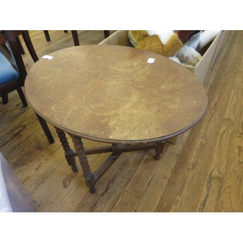 423 - Small Mahogany Oval Table