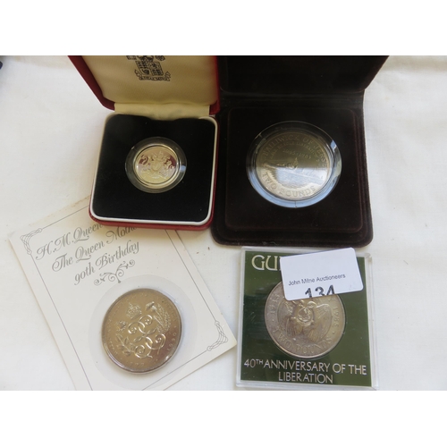 134 - Quantity of Commemorative coins including Jersey £2. Queen Mother 90th, Guernsey Liberation £2. Silv... 