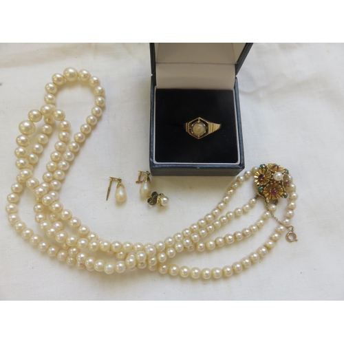 String of Pearls with 9ct Gold Clasp, Pair of similar Earrings, Single Earring and Pearl Dress Ring
