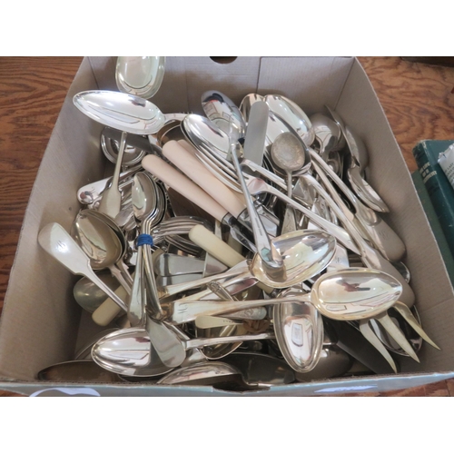 211 - Quantity of loose Plated Cutlery