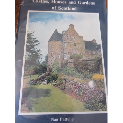 281 - Castles, Houses and Gardens of Scotland by Nan Patullo