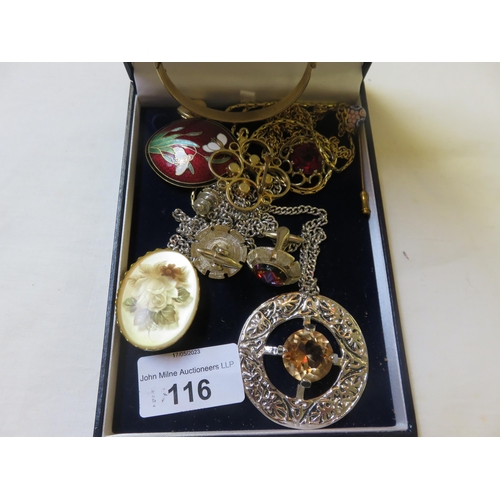 116 - Lot of Jewellery including Plaid Brooch Pendant