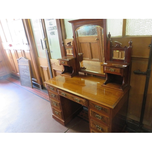 531 - Edwardian Walnut Dressing Table