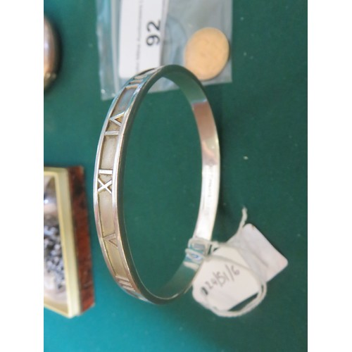 90D - Silver Tiffany Style Bangle